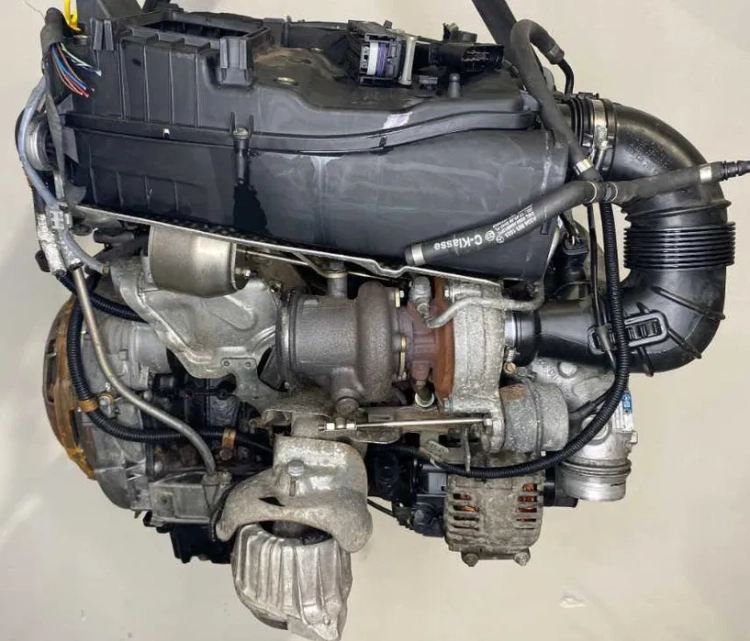 Silnik 2.2 CDI OM651 651.911 Mercedes W204 C2204.webp