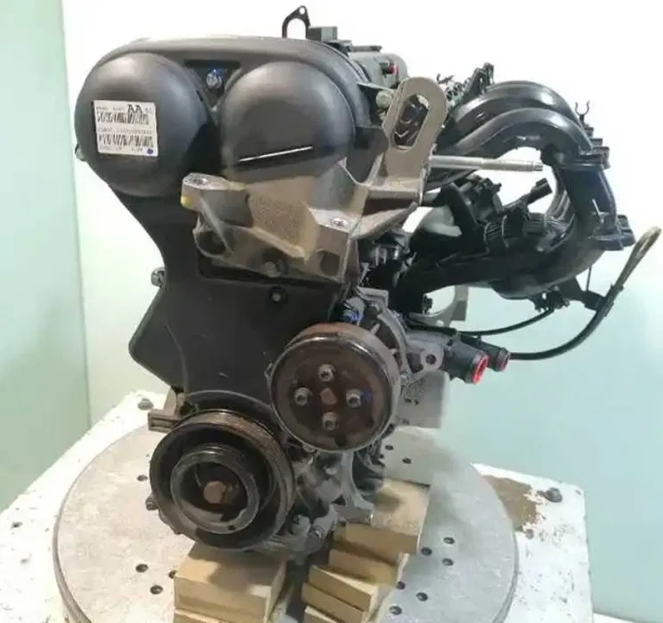 Silnik 1.25i 82KM 11R SNJA SNJB SNJC SNJD Ford Fiesta MK7 VI1.webp