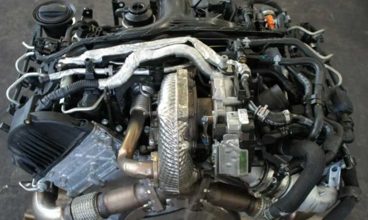 Silnik 3.0 TDI V6 CCW CCWA Audi A4 B8 A5 Q53.webp